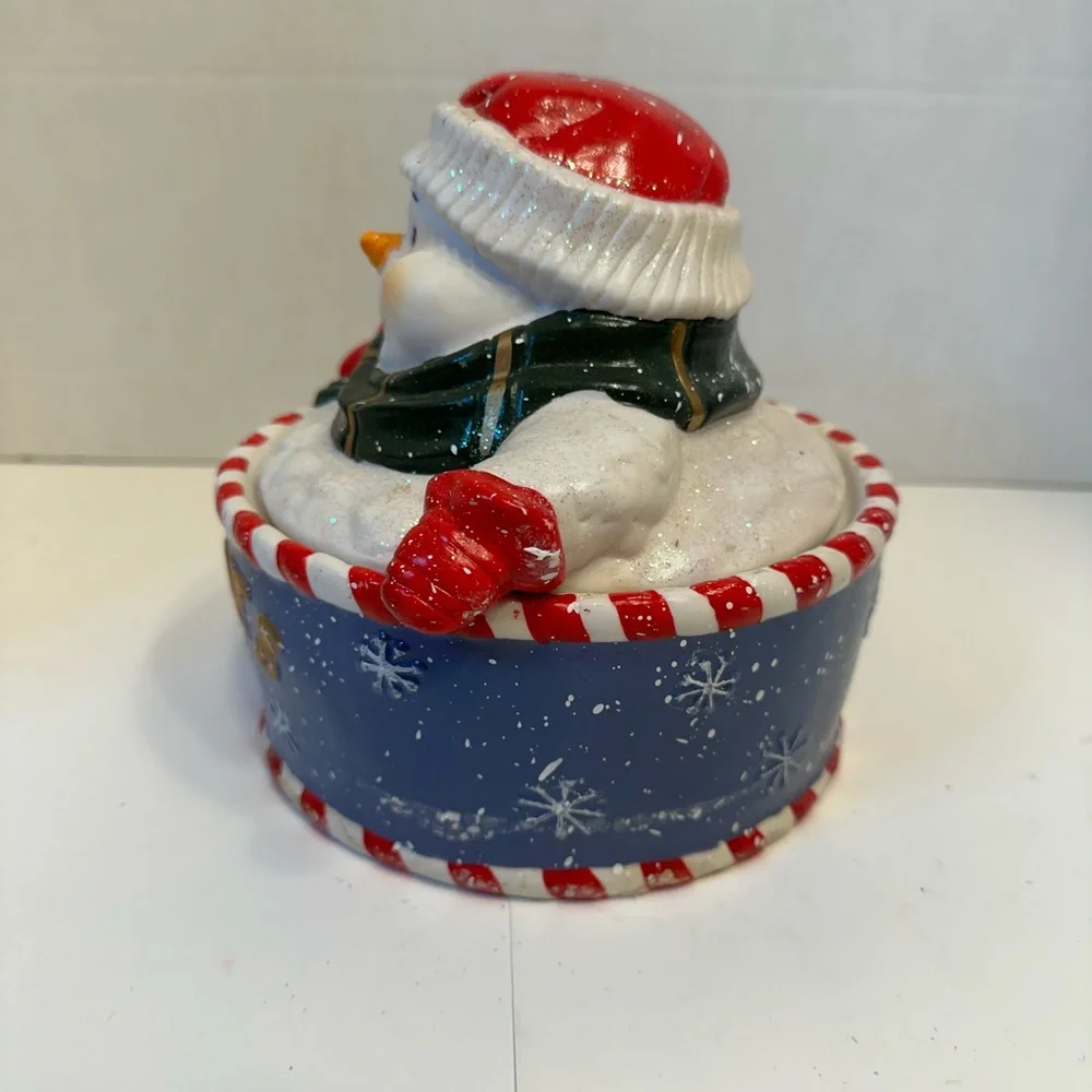 Holiday Snowman Ceramic Treats Jar‎ Blue Snowflake Christmas Candy Cookie Pot